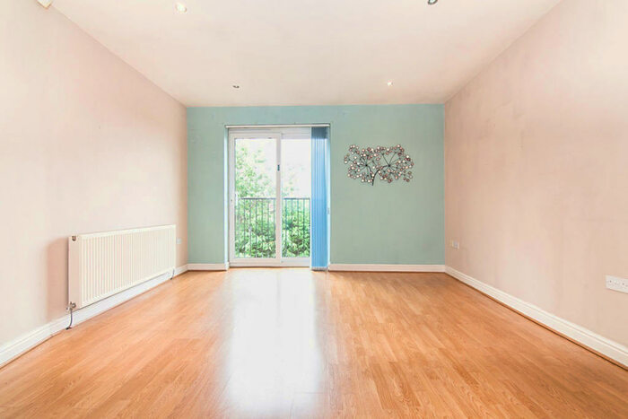 2 Bedroom Apartment To Rent In Hyde Road, Manchester, M18