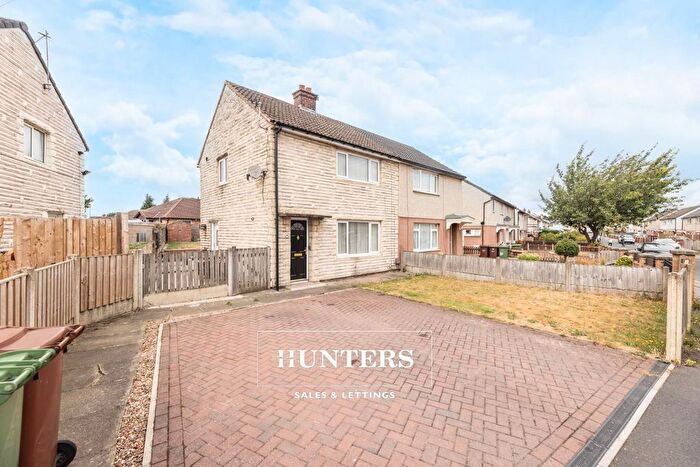2 Bedroom Semi Detached House For Sale In Holmfield Close, Pontefract, WF8