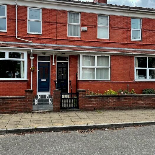 Houses for sale & to rent in M16 8RP, Withington Road, Whalley Range