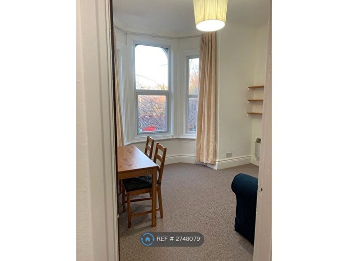 1 Bedroom Flat To Rent In Demesne Road, Manchester, M16