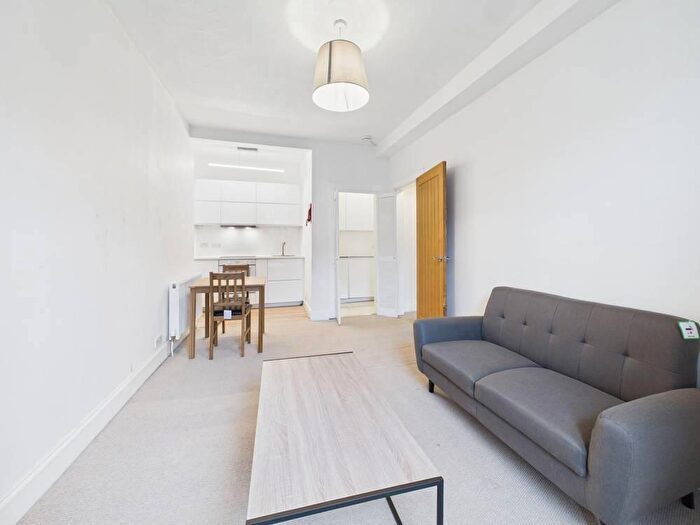 1 Bedroom Apartment To Rent In Watson Crescent, Edinburgh, Midlothian, EH11