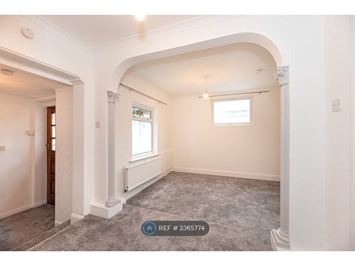 2 Bedroom Flat To Rent In Brockley Road, London, SE4
