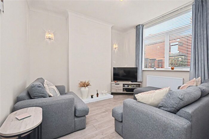 2 Bedroom Terraced House For Sale In Lower Oxford Street, Castleford, West Yorkshire, WF10