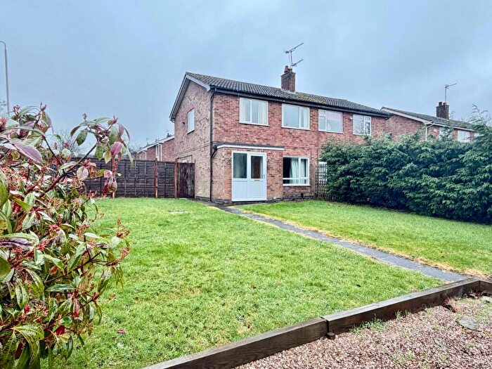 3 Bedroom Semi-Detached House For Sale In Durris Close, Coalville, LE67