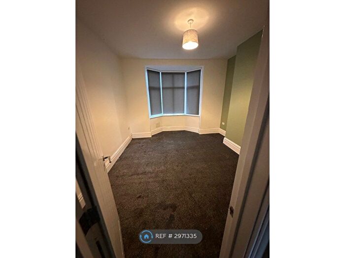 1 Bedroom Flat To Rent In Warmsworth Road, Doncaster, DN4