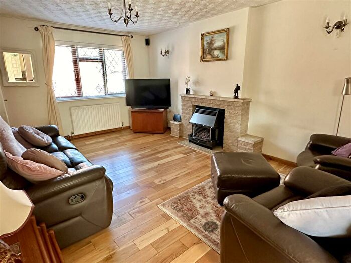 2 Bedroom Semi-Detached House For Sale In Trafalgar Court, Bidford-On-Avon, Alcester, B50