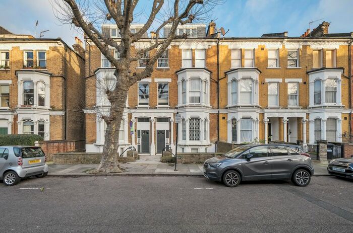 1 Bedroom Flat For Sale In Cromwell Grove, London, W6