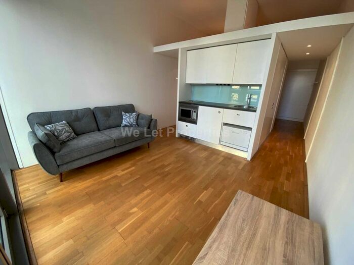 Studio To Rent In Abito, Greengate, M3