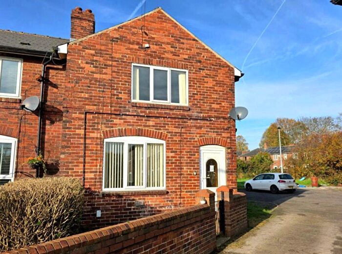 2 Bedroom Town House To Rent In Furlong Road, Goldthorpe, Rotherham, S63
