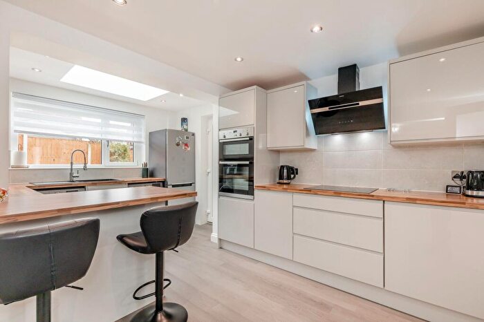 3 Bedroom Terraced House For Sale In Knights Green, Flint, CH6