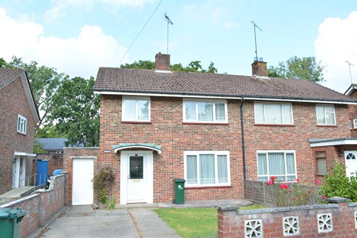 3 Bedroom Semi-Detached House To Rent In Warren Drive, Ifield, RH11