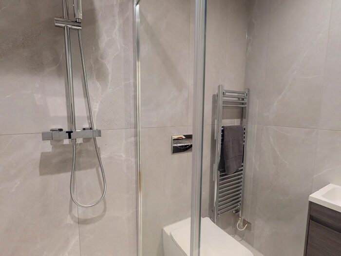 1 Bedroom Flat To Rent In Flat, Hyde Terrace #, LS2