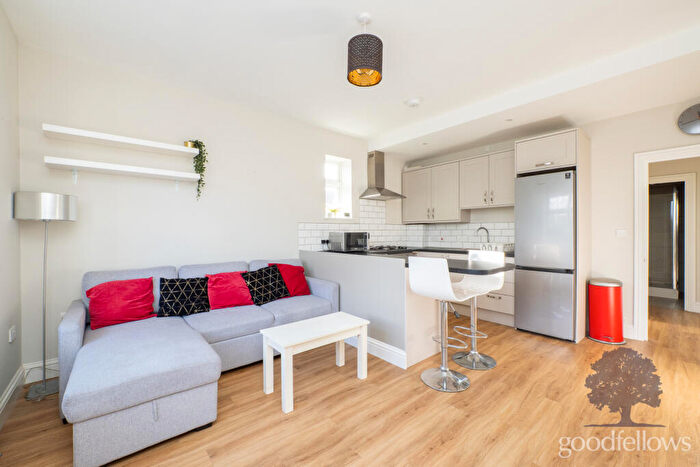 1 Bedroom Apartment To Rent In Park Hill, Carshalton, SM5