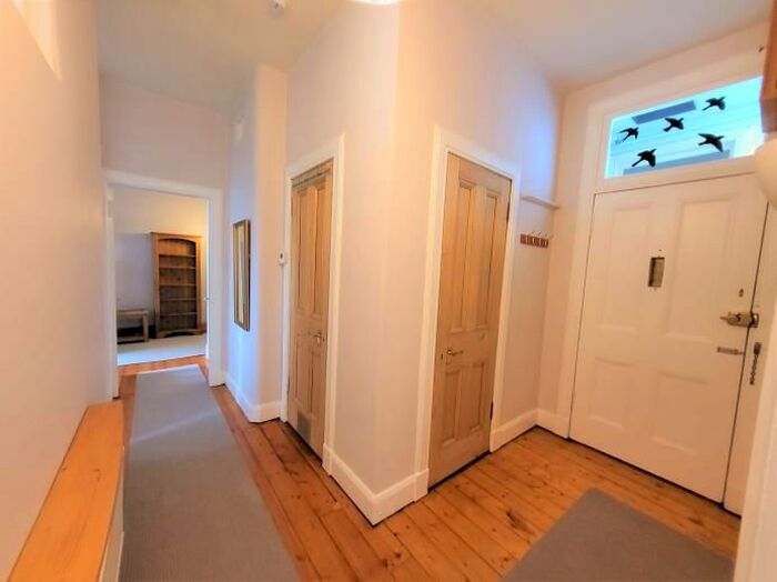 2 Bedroom Flat To Rent In Jordan Lane, Edinburgh, EH10