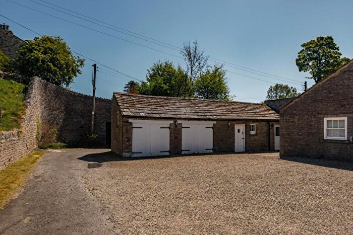 5 Bedroom Semi-Detached House For Sale In Eggleshope House East, Balmer Lane, Eggleston, DL12