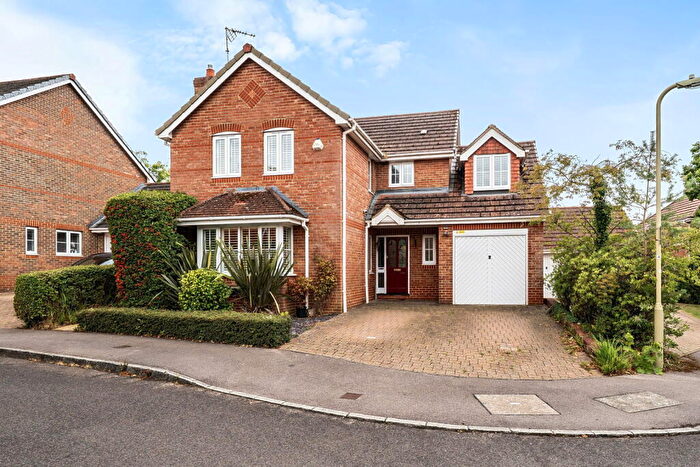 4 Bedroom Detached House For Sale In Maynards Wood, Chineham, RG24