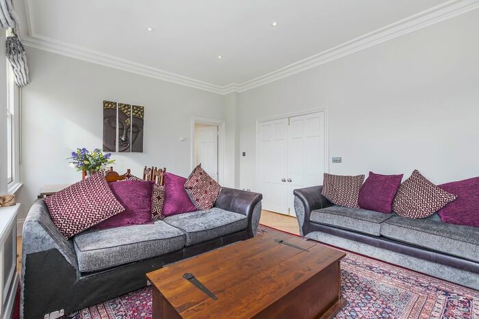 1 Bedroom Flat To Rent In West Grove, London SE10