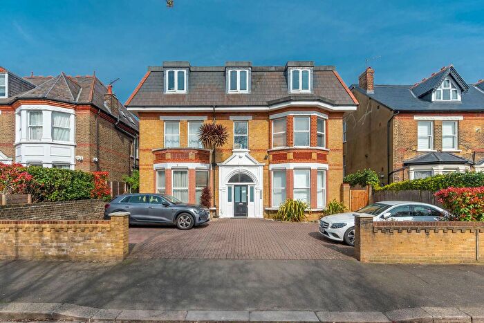 Studio To Rent In Freeland Road, Ealing, London, W5