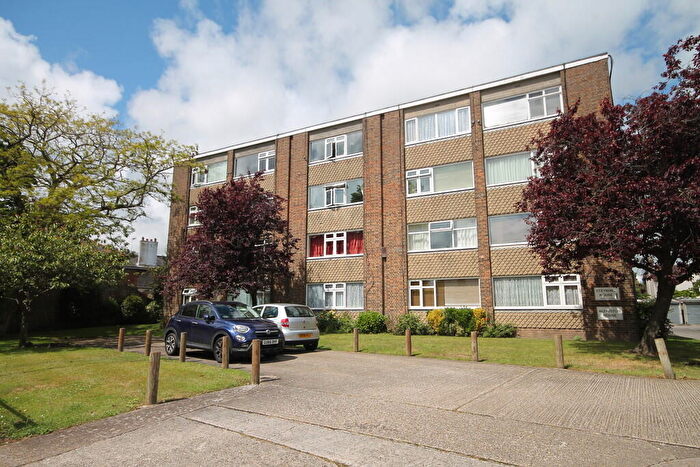 Apartment To Rent In Steyning House, Broadwater Street East, Worthing, BN14