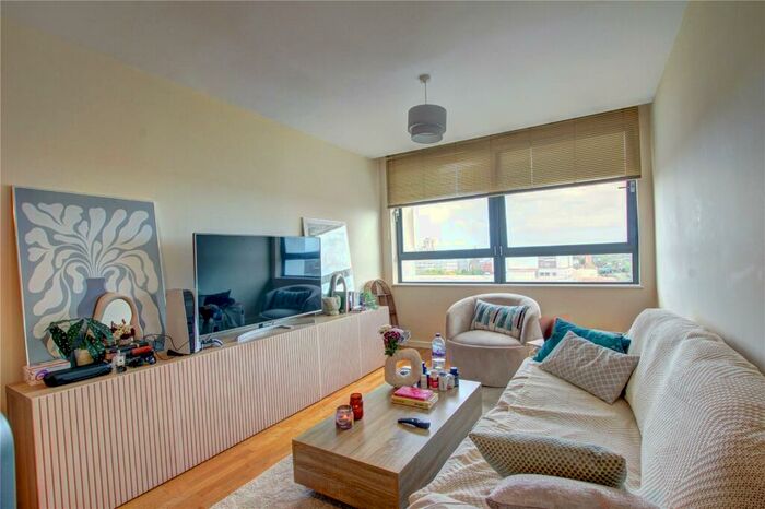 1 Bedroom Apartment For Sale In Degrees North, Newcastle Upon Tyne, NE1