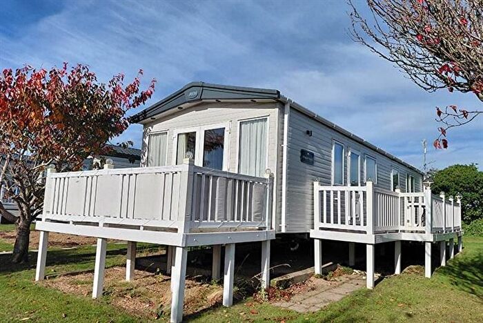 Mobile/park Home For Sale In Fen Lane, East Mersea, Colchester, CO5