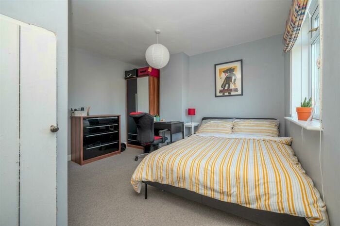 2 Bedroom Terraced House For Sale In Alcester Road, Studley, B80