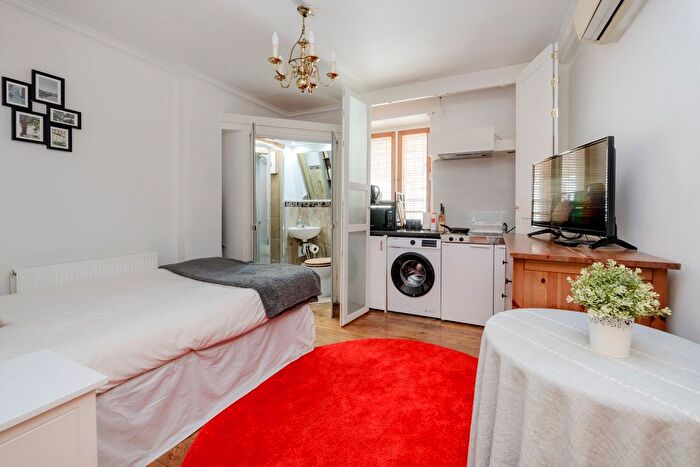 Studio To Rent In Cockspur Street, SW1Y