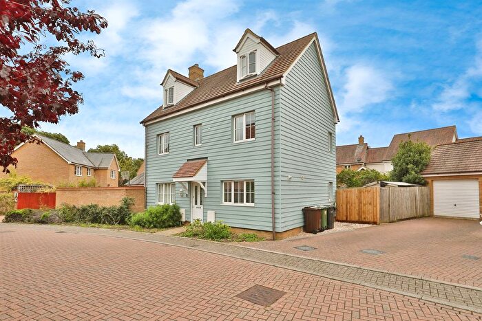 5 Bedroom Detached House For Sale In Wisteria Drive, Wymondham, NR18
