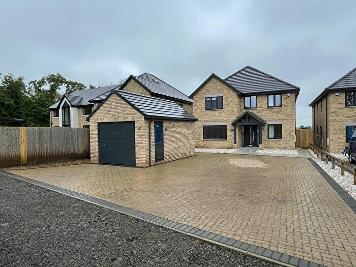 5 Bedroom Detached House To Rent In Shefford Road, Meppershall, Bedfordshire, SG17