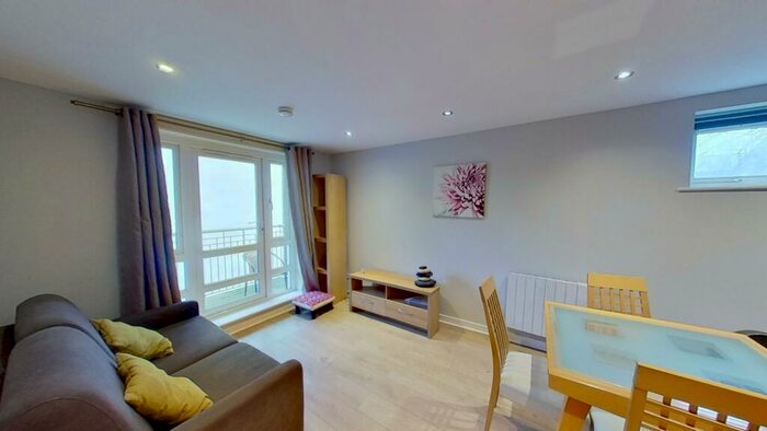 1 Bedroom Flat To Rent In Allanfield Place, Edinburgh, Midlothian, EH7