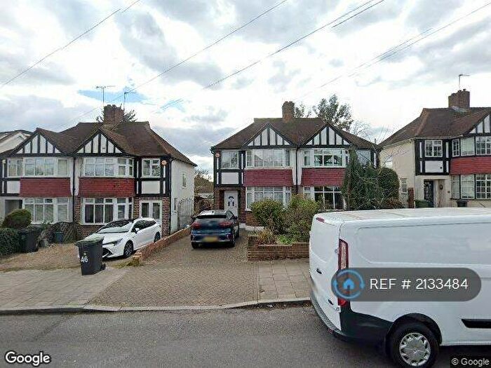 3 Bedroom Semi-Detached House To Rent In Senlac Road, London, SE12