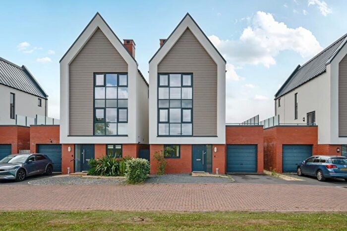 4 Bedroom Detached House To Rent In Barnsley Close, Tadpole Garden Village, SN25