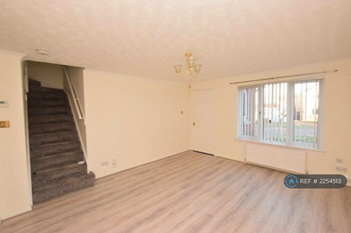 3 Bedroom Semi-Detached House To Rent In Malcolm Street, Motherwell, ML1