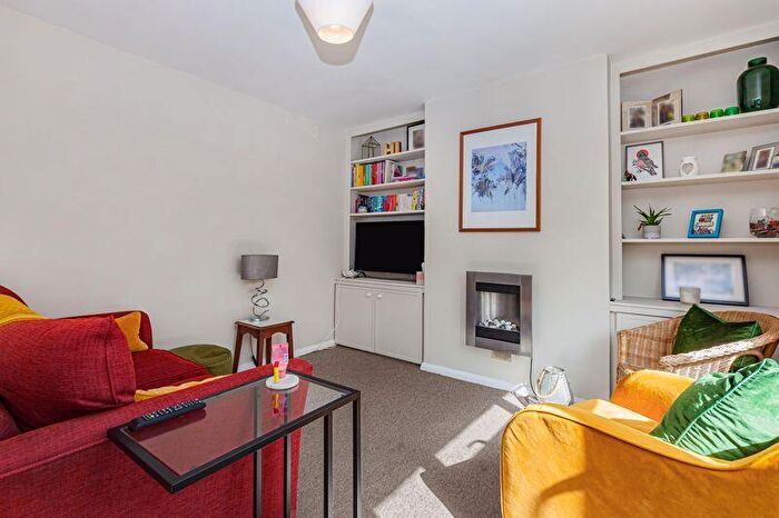 2 Bedroom Flat To Rent In Franklin Road, Oxford, OX3