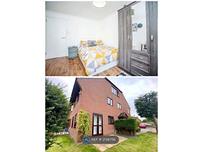 1 Bedroom Flat To Rent In Mount Lodge, Rochester, ME1
