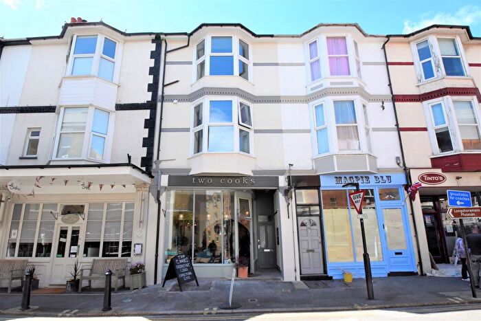 1 Bedroom Flat To Rent In Pier Street, Ventnor, PO38