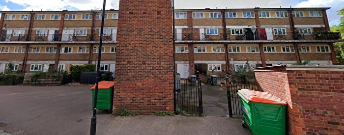 3 Bedroom Flat To Rent In Maryland, Maryland, London, London, E15