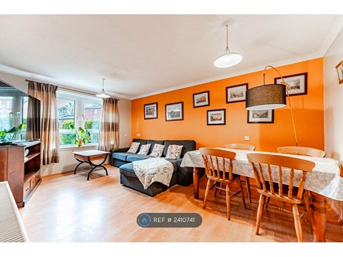 1 Bedroom Flat To Rent In Keith Court, Glasgow, G11