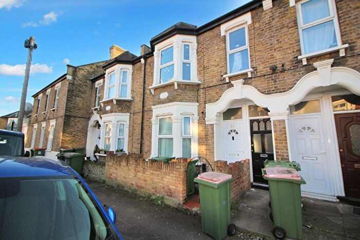 2 Bedroom Flat To Rent In Carson Road, London, E16