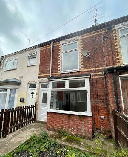 2 Bedroom House To Rent In Gladys Villas, Brecon Street, Hull, HU8