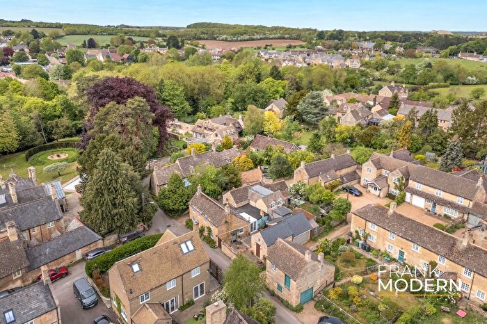 2 Bedroom Link Detached House For Sale In Aldgate, Ketton, PE9