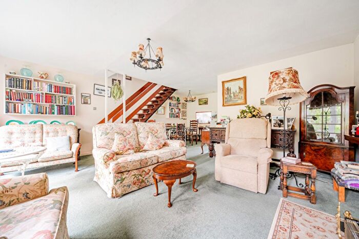 3 Bedroom Terraced House For Sale In Bessels Way, Sevenoaks, TN13