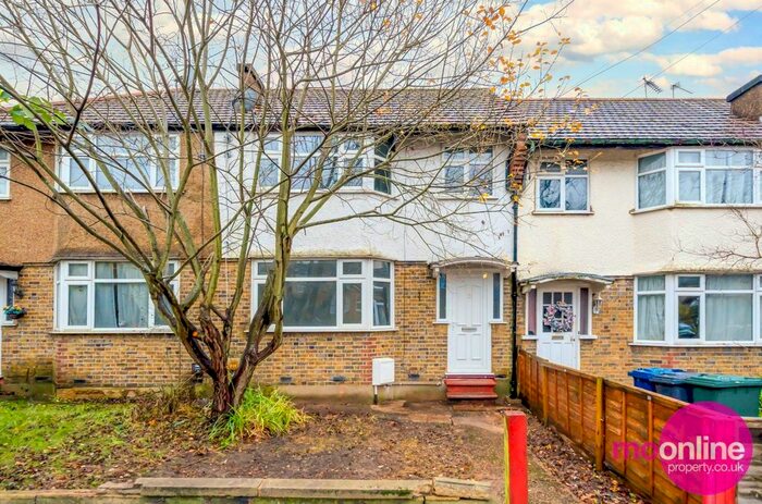 3 Bedroom Property To Rent In Barnet Lane, Barnet, EN5