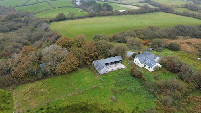 4 Bedroom Smallholding For Sale In Meinciau, Kidwelly, SA17