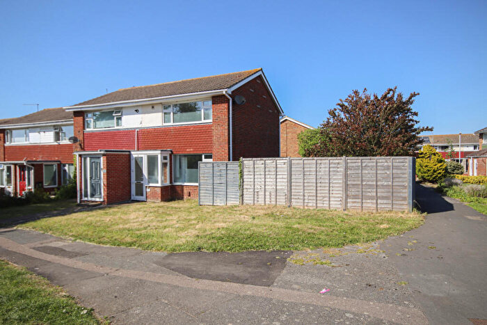 2 Bedroom End Of Terrace House For Sale In Palmerston Walk, Sittingbourne, ME10