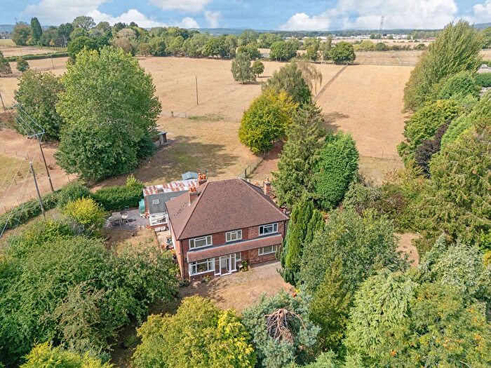 5 Bedroom Detached House For Sale In Worcester Road Low Hill Kidderminster, Worcestershire, DY11