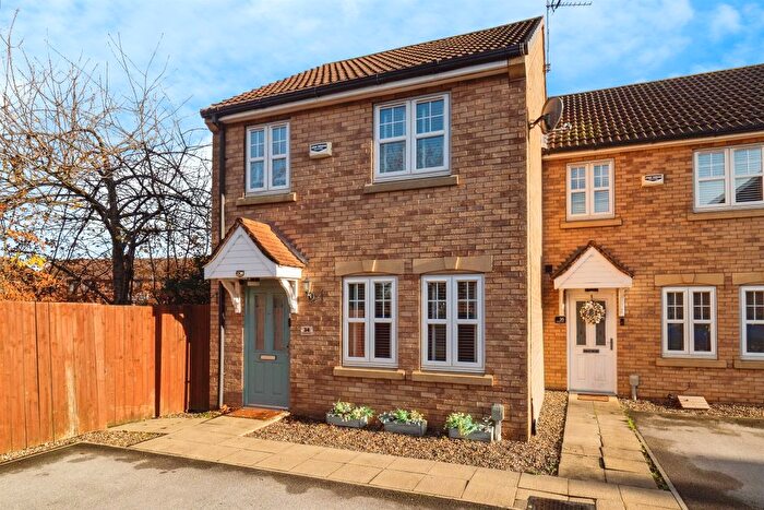 3 Bedroom End Of Terrace House For Sale In Flanders Red, Hull, HU7