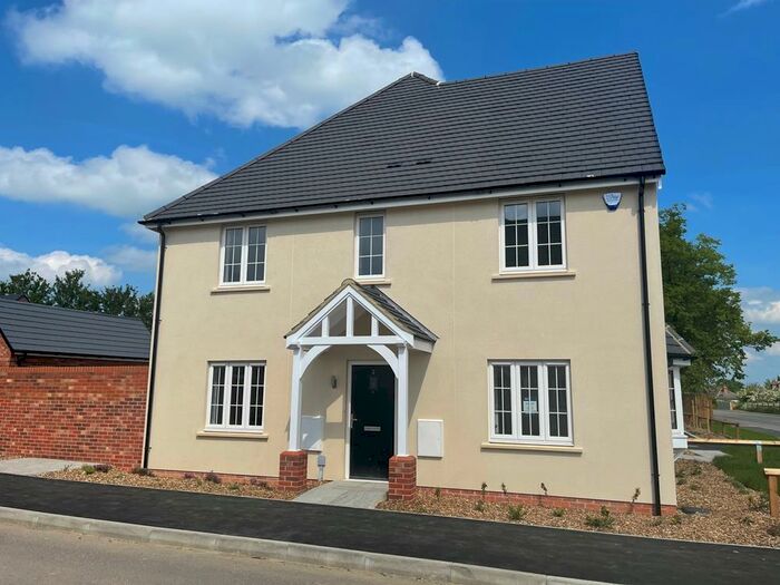 3 Bedroom Semi-Detached House To Rent In Nightingale, Great Barford, MK44