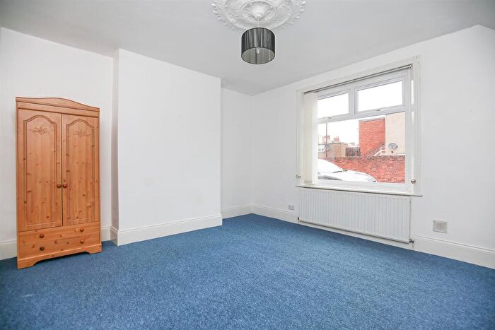 2 Bedroom Flat To Rent In Alnwick Street, Wallsend, North Tyneside, NE28