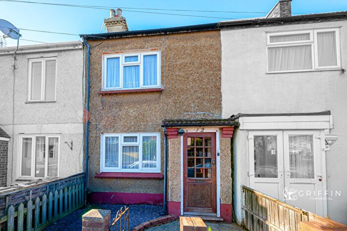 2 Bedroom Terraced House For Sale In Elm Road, Grays, RM17